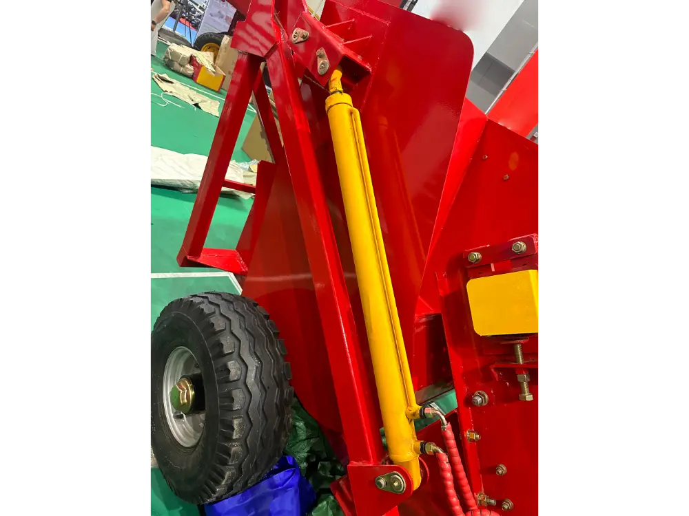 Hydraulic_cylinder_of_a_single_disc_planter